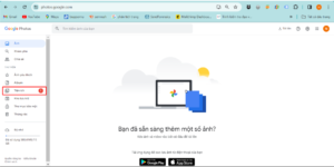 Trên trang giao diện của Google Photos bên trái màn hình chọn “Tiện ích”.
